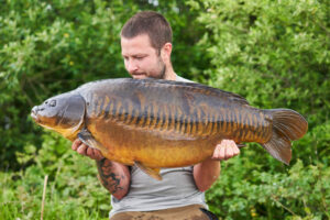 carp fishing - Elliott Gray - Cypography