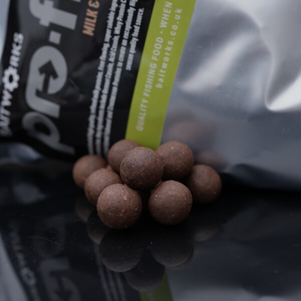 Milk & Marine Freezer Boilies 1kg